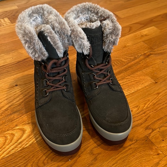 Cougar winter boots size 6 - Picture 1 of 2